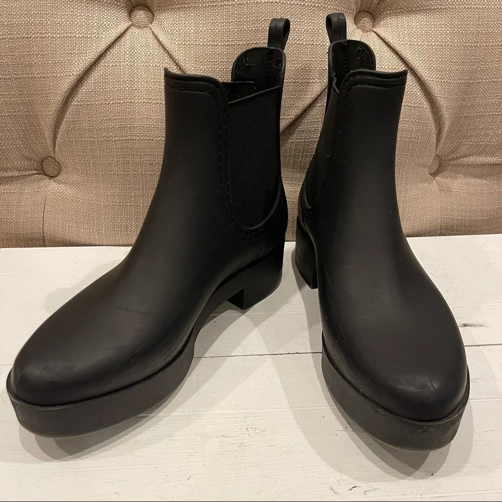 Jeffrey Campbell Chelsea Boots Sz 6 Black